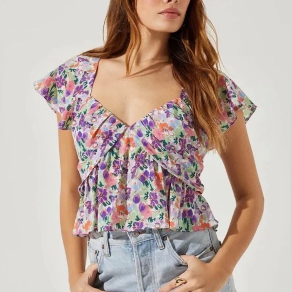 ASTR THE LABEL NWT purple, multi floral flutter sleeve flowy top, women’s large